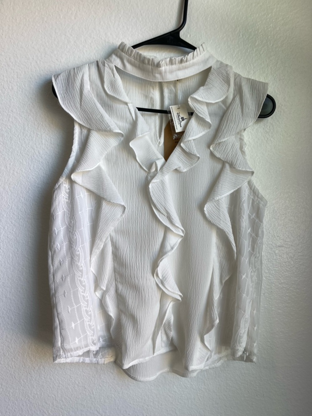 Blu‎ Pepper White Ruffle Sleeve Sleeveless Top Size L